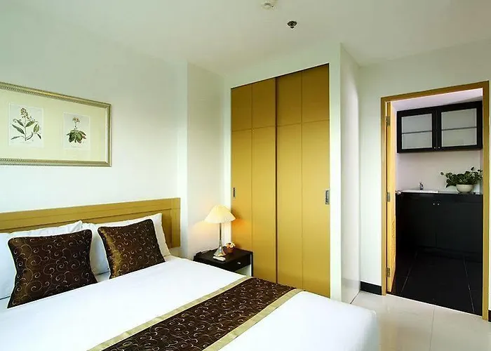 Laurel 3* Bangkok